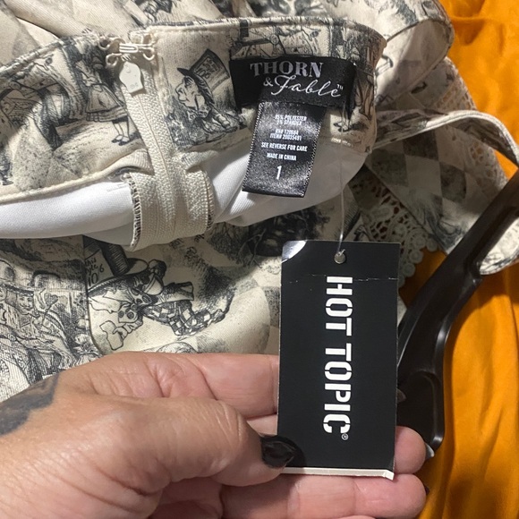 Thorn & Fable Through The Looking Glass Art Suspender Skirt - Picture 5 of 12